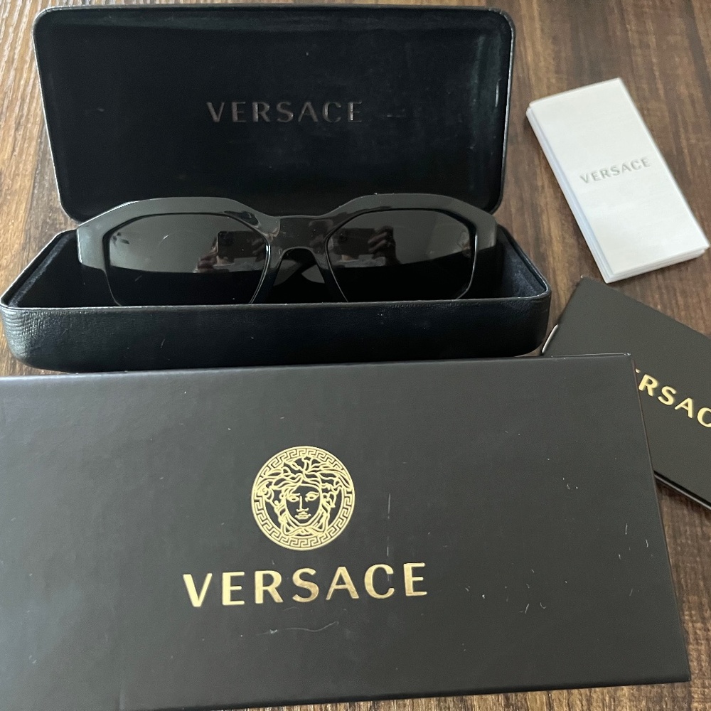 VERSACE MEDUSA BIGGIE SUNGLASSES